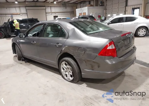 2011 Ford Fusion Se z USA, uszkodzony, nr VIN 3FAHP0HA5BR156135
